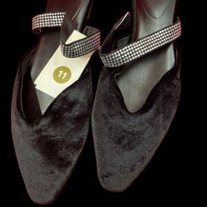 A New Day Maxine Flats Shoes Black Velvet Size 11 Rhinestones Memory Foam